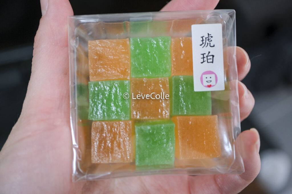 琥珀糖どこのスーパーコンビニに売ってる？